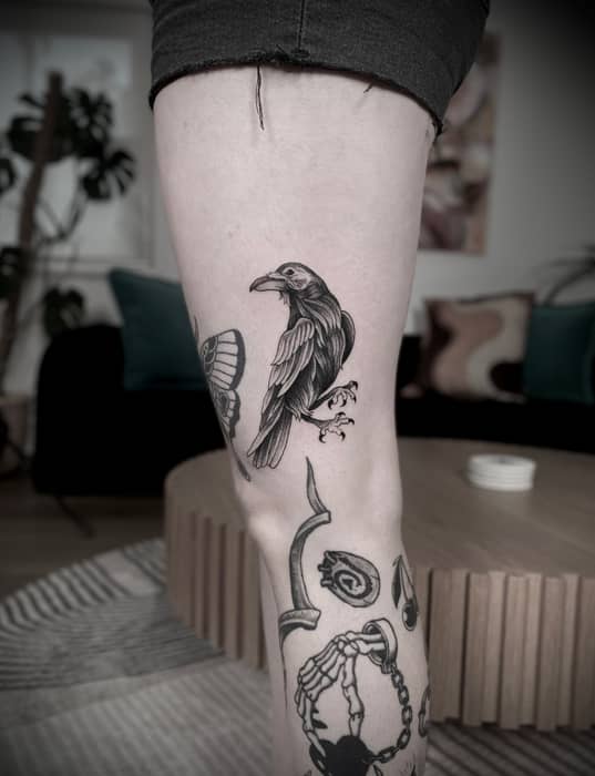 R A V E N 🐦⬛
Tattoo 2 of 2 for Lisa! Done at Ramgard Studio in Mosman.
DM or link in bio for all